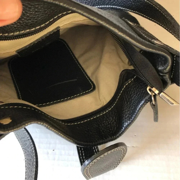 Vera Pelle Black Pebbled Leather  Crossbody - Picture 9 of 15